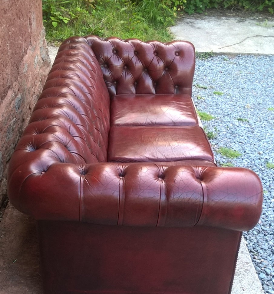 Chesterfield Leather Sofa - Vintage 3 Seat Settee -