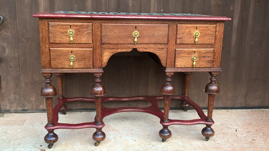 259....Stunning Vintage Desk / Jacobean Style Oak Desk / Jacobean Style Dressing Table ( SOLD )