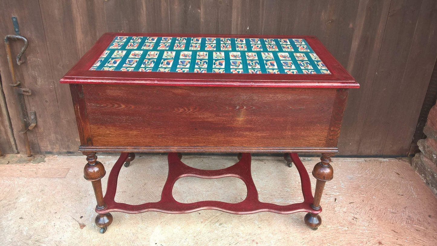 259....Stunning Vintage Desk / Jacobean Style Oak Desk / Jacobean Style Dressing Table ( SOLD )