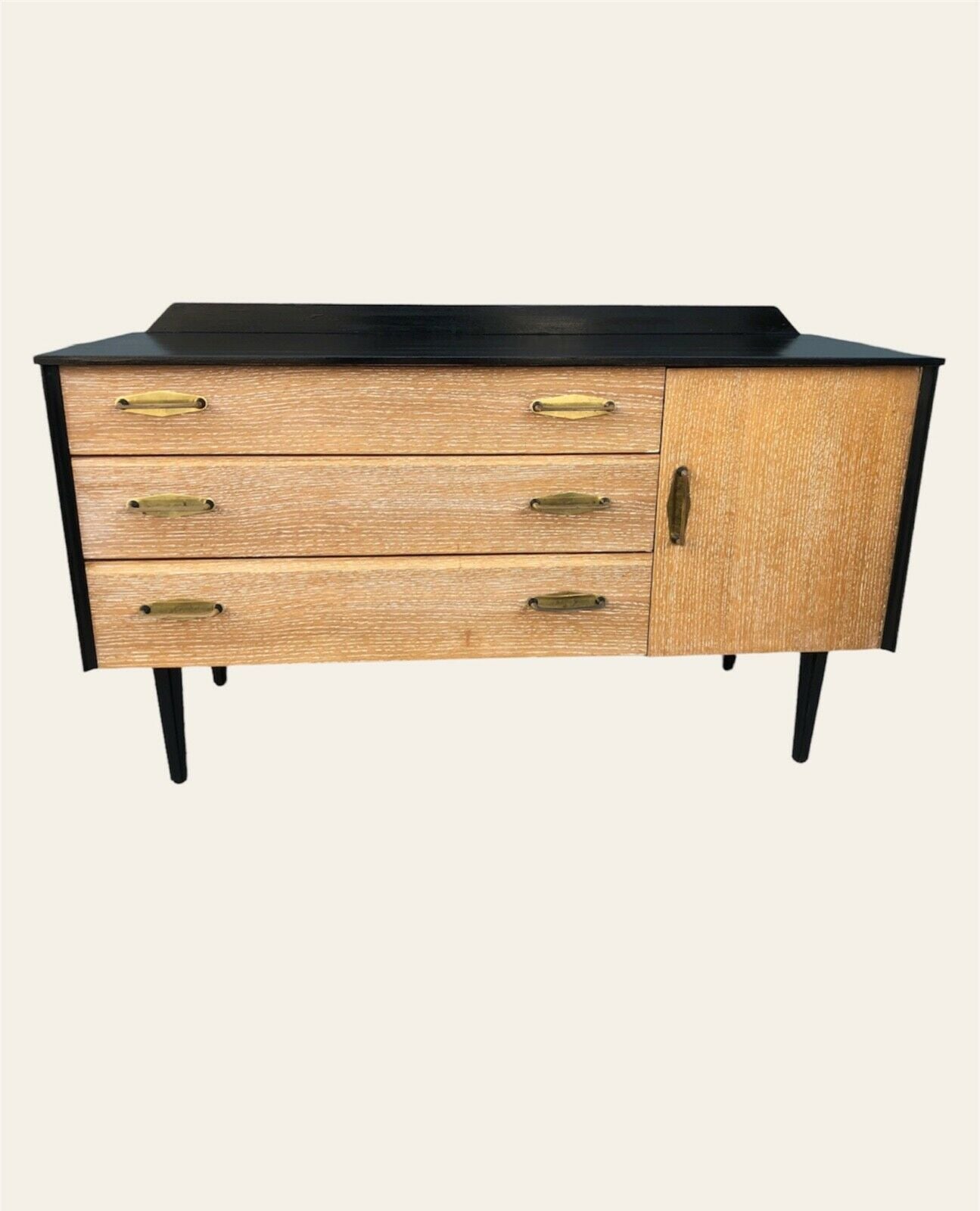 000960....Retro Sideboard / Media Stand ( sold )