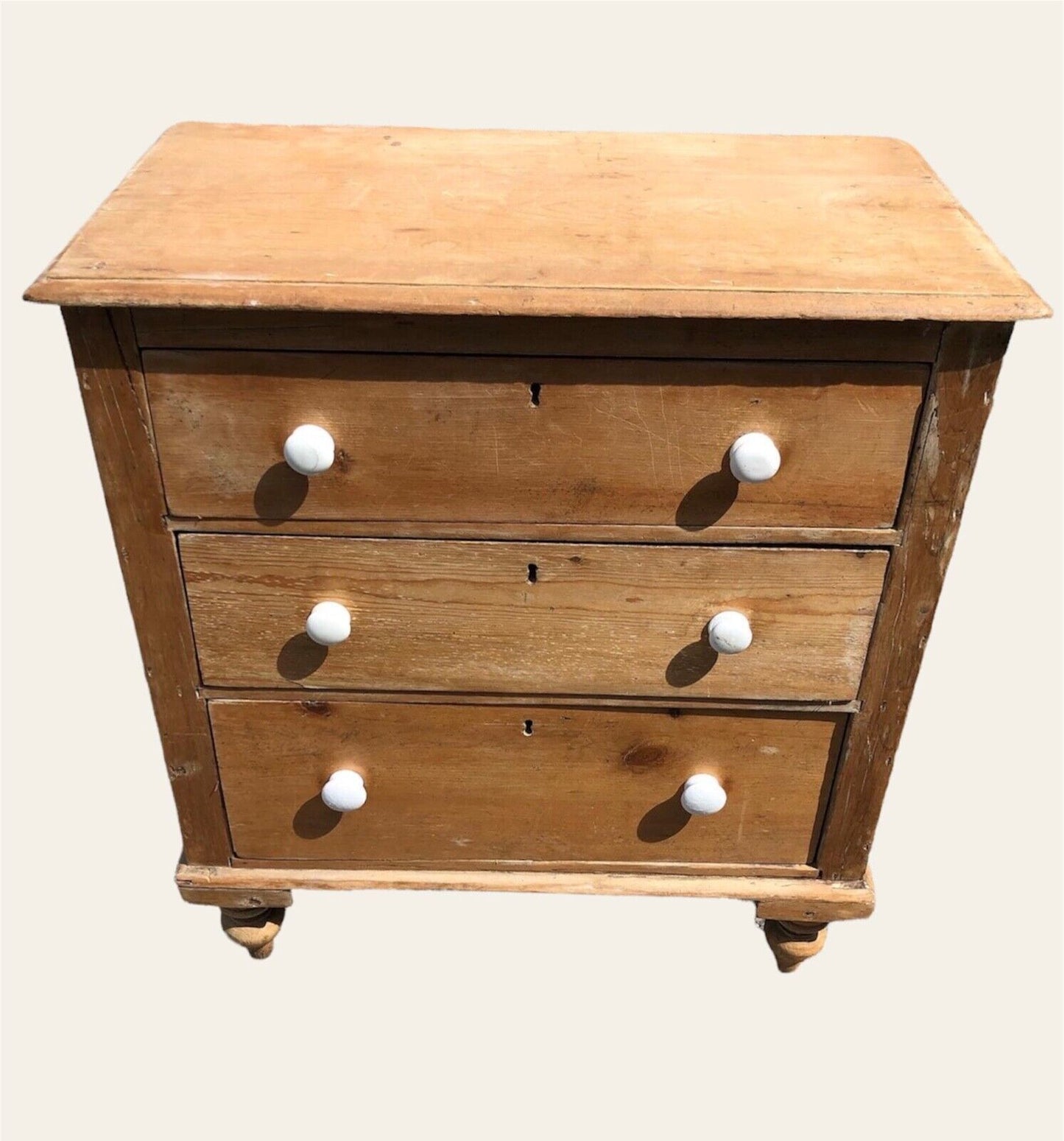 000940....Lovely Small Antique Pine Chest Of Drawers ( sold )