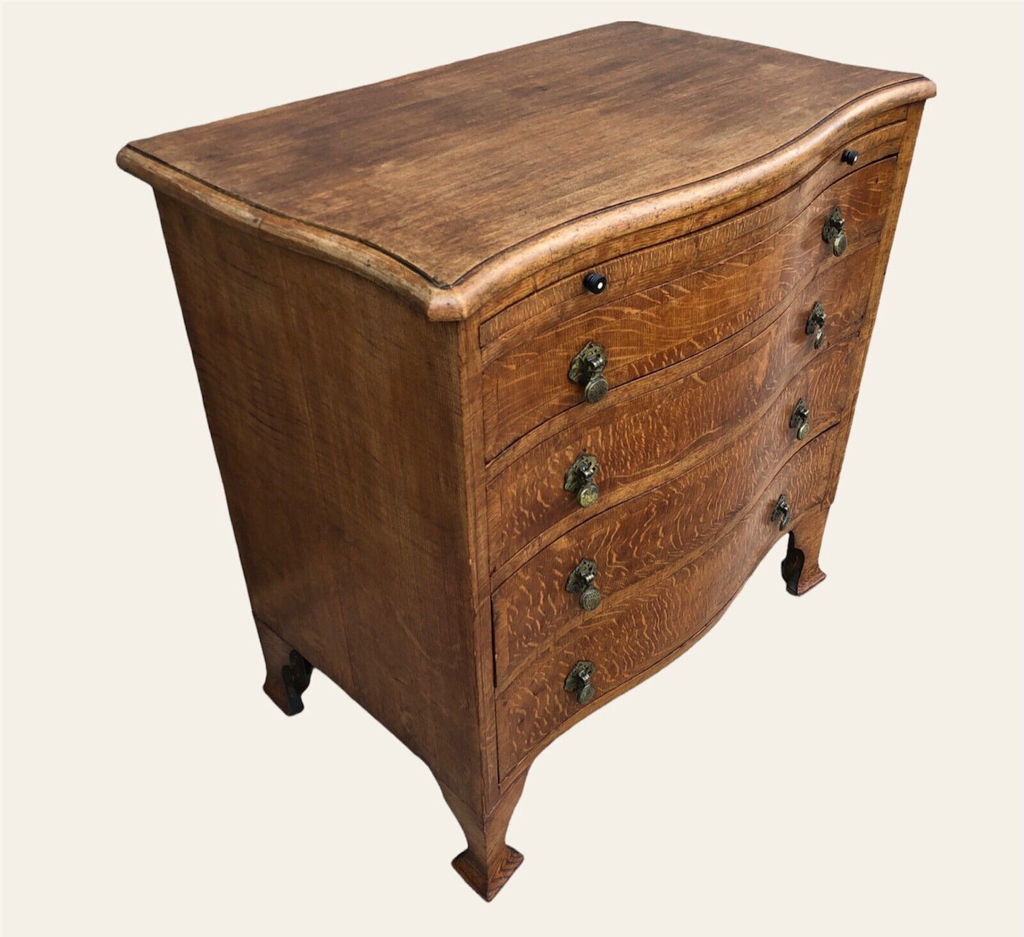 000938....Chest Of Drawers - Handsome Vintage Arts And Crafts Style Chest ( sold )