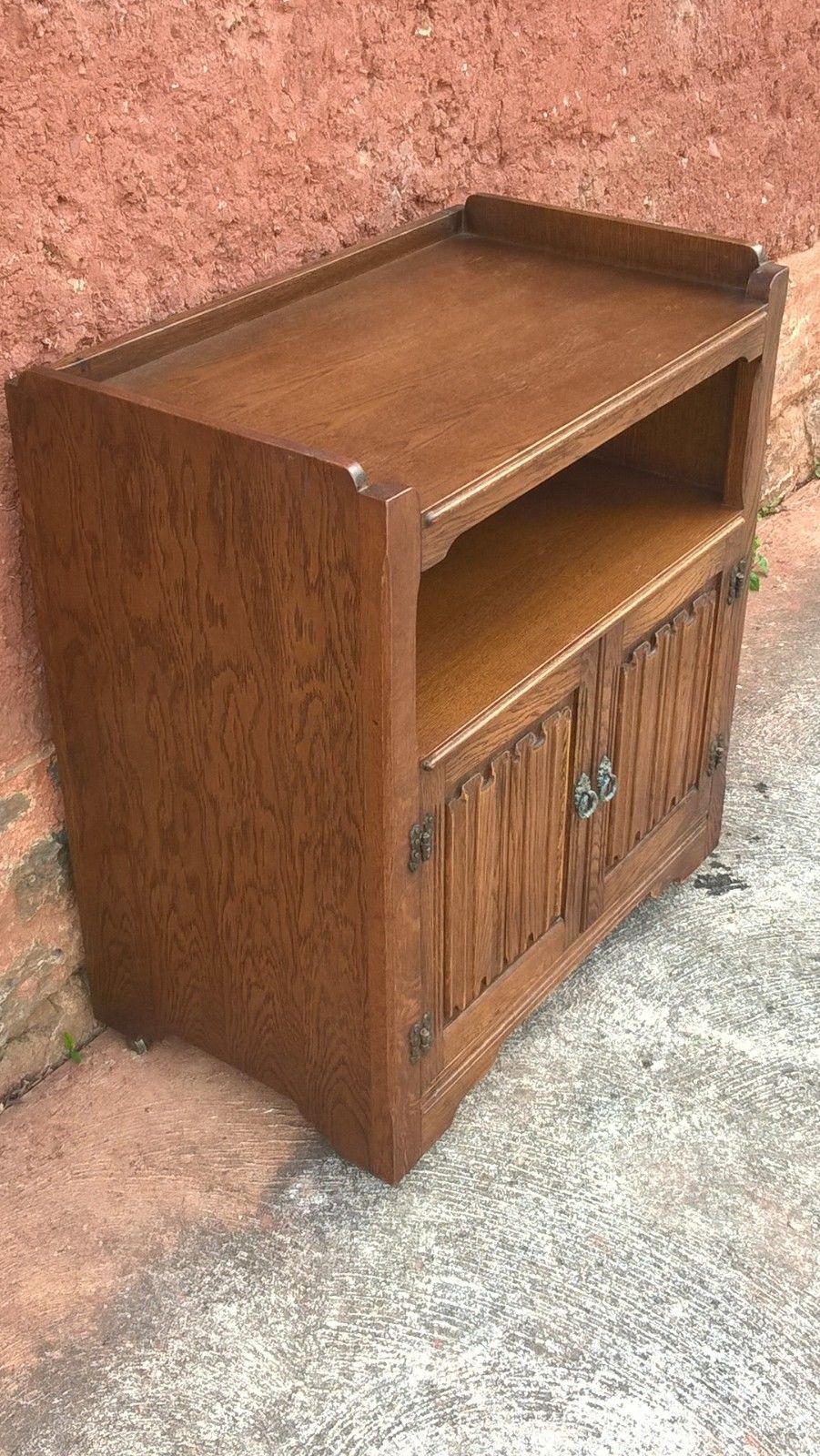 Old Charm Style Cabinet / Oak Record And Media Cabinet