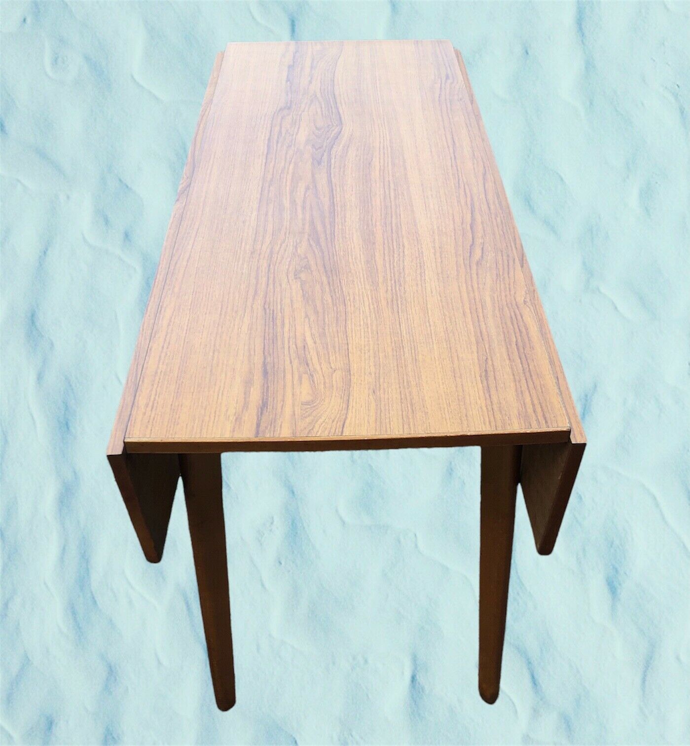 000970.....Retro 1960's Formica Dining Table