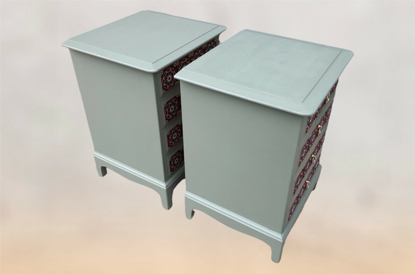 000969.....Stunning Pair Of Vintage Bedside Chests By Stag / Bedside Tables
