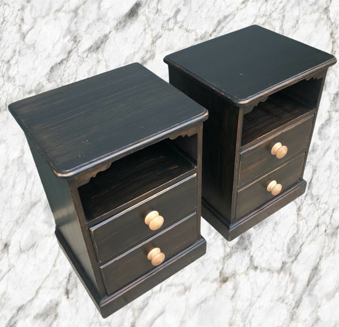 137.....A Pair Of Vintage Heavy Pine Bedside Cabinets / Bedside Chests