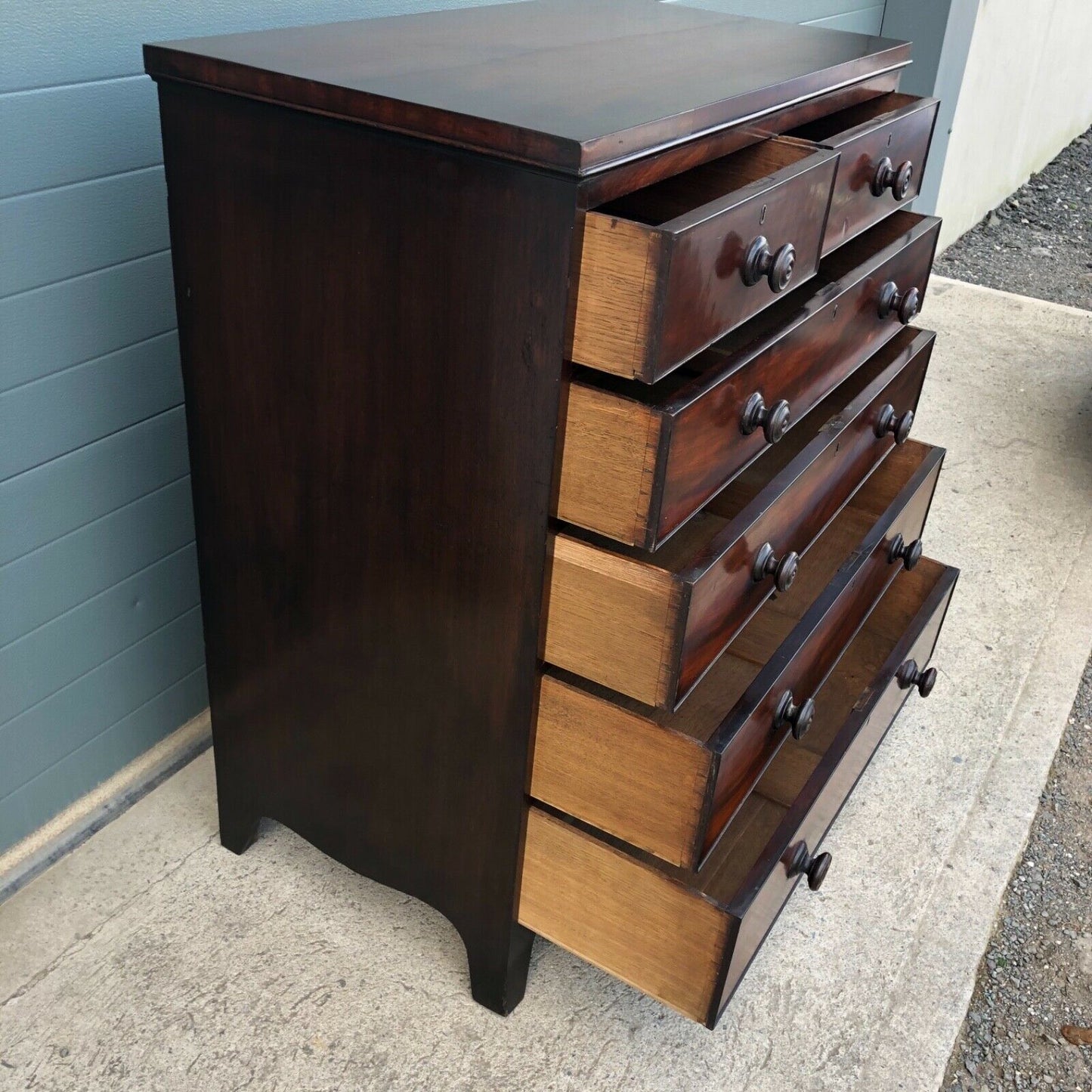 Stunning Regency Mahogany Chest Of Drawers / Antique Chest ( SOLD )