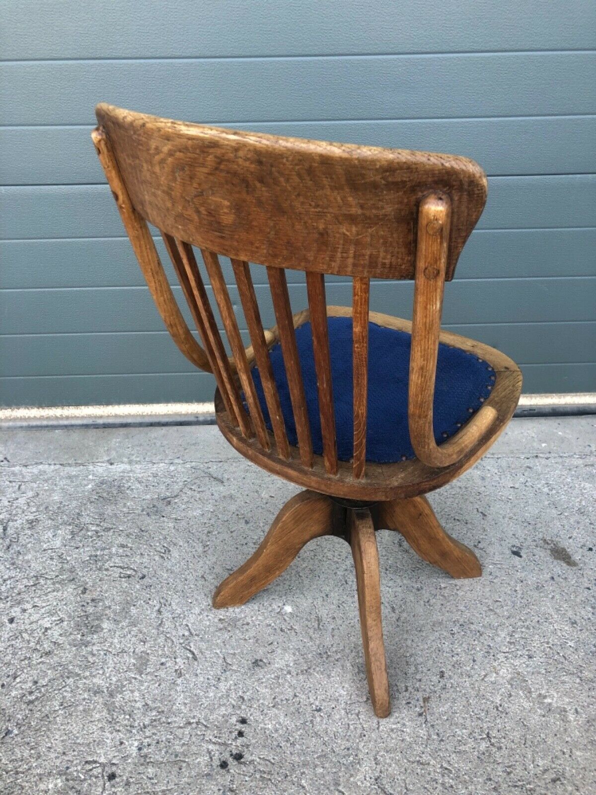Vintage Revolving Oak Desk Chair ( SOLD )