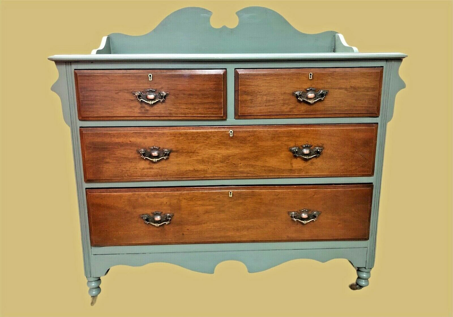 Stunning Vintage Chest Of Drawers ( SOLD )