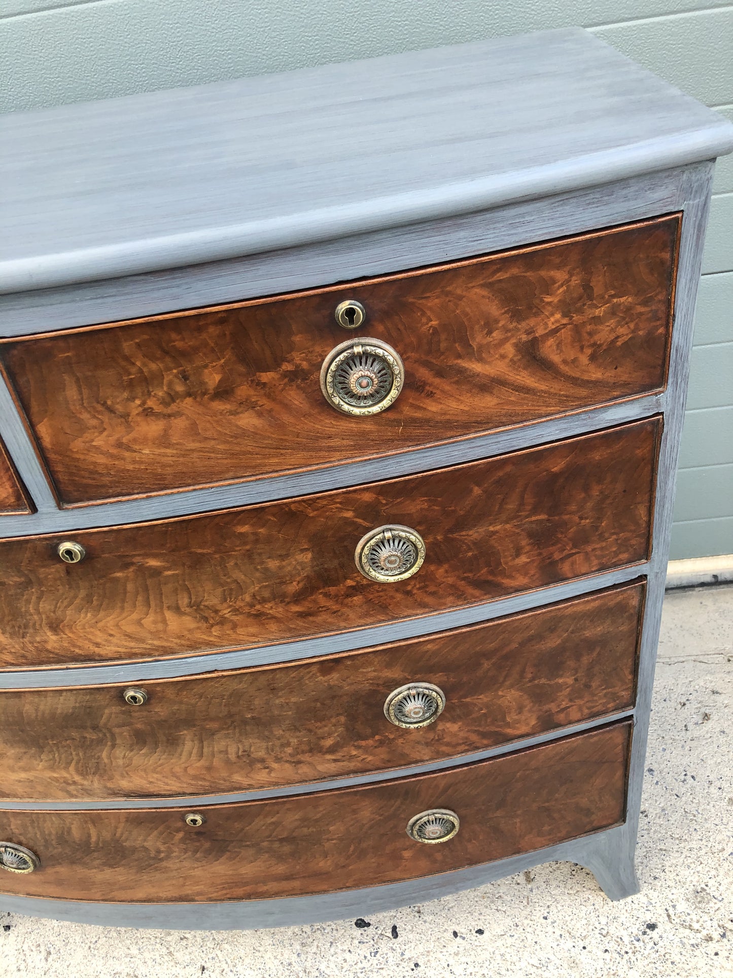 Stunning Regency Bow Front Chest Of Drawers (SOLD )